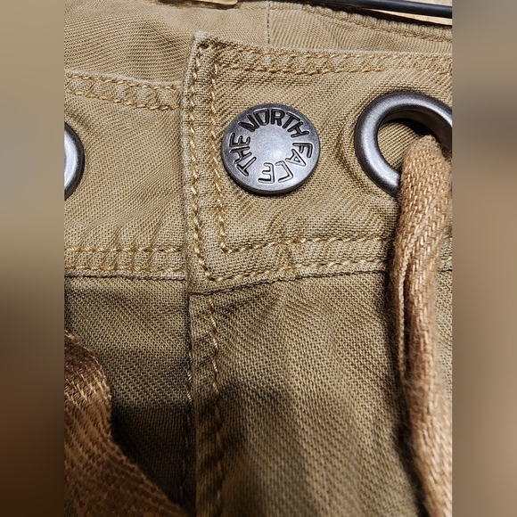 The North Face Ladies Hiking Capris, Khaki, Size 10 - Picture 5 of 8